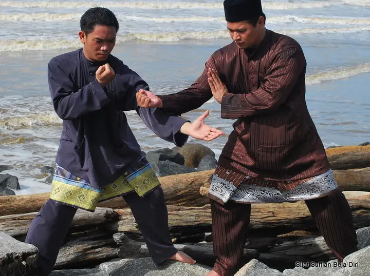 Ver Maul Traditional Beach